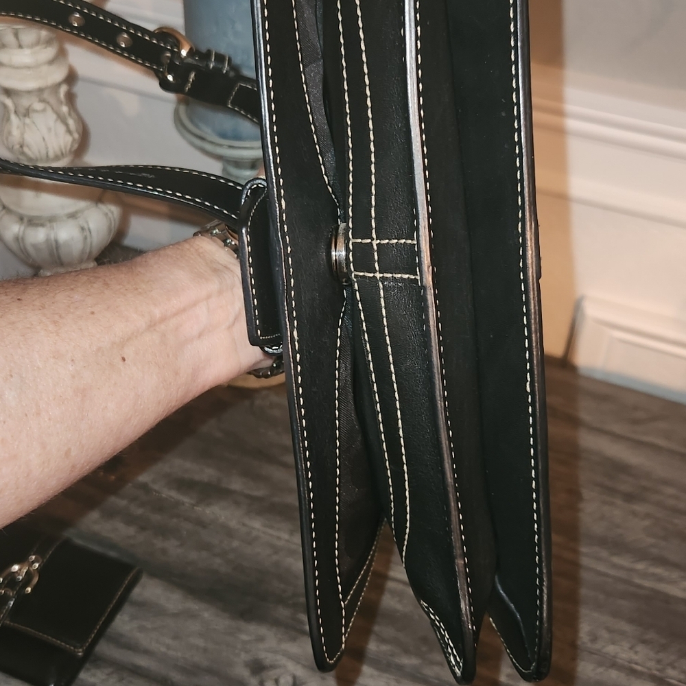 Coach vintage shoulder bag with wallet - Picture 4 of 6